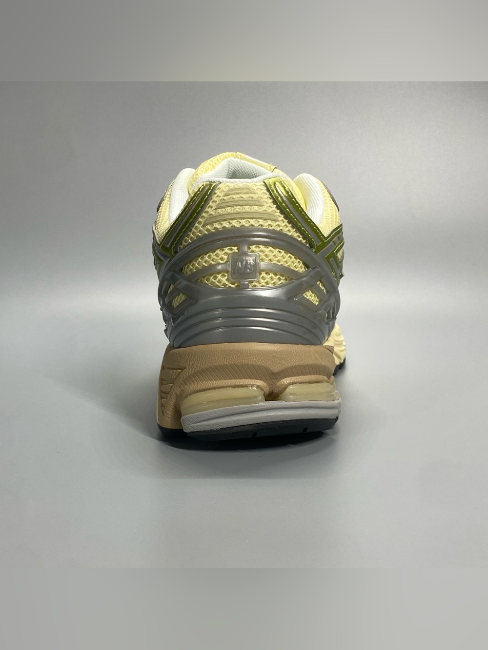 New Balance 1906R U1906RND Yellow Green Silver Beige Sneaker Mens 10.5 Womens 12 - Picture 7 of 10